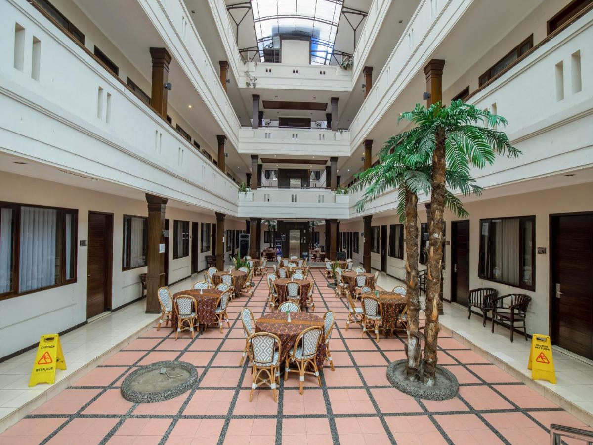 Takashimaya Hotel & Convention ليمبانغ المظهر الخارجي الصورة