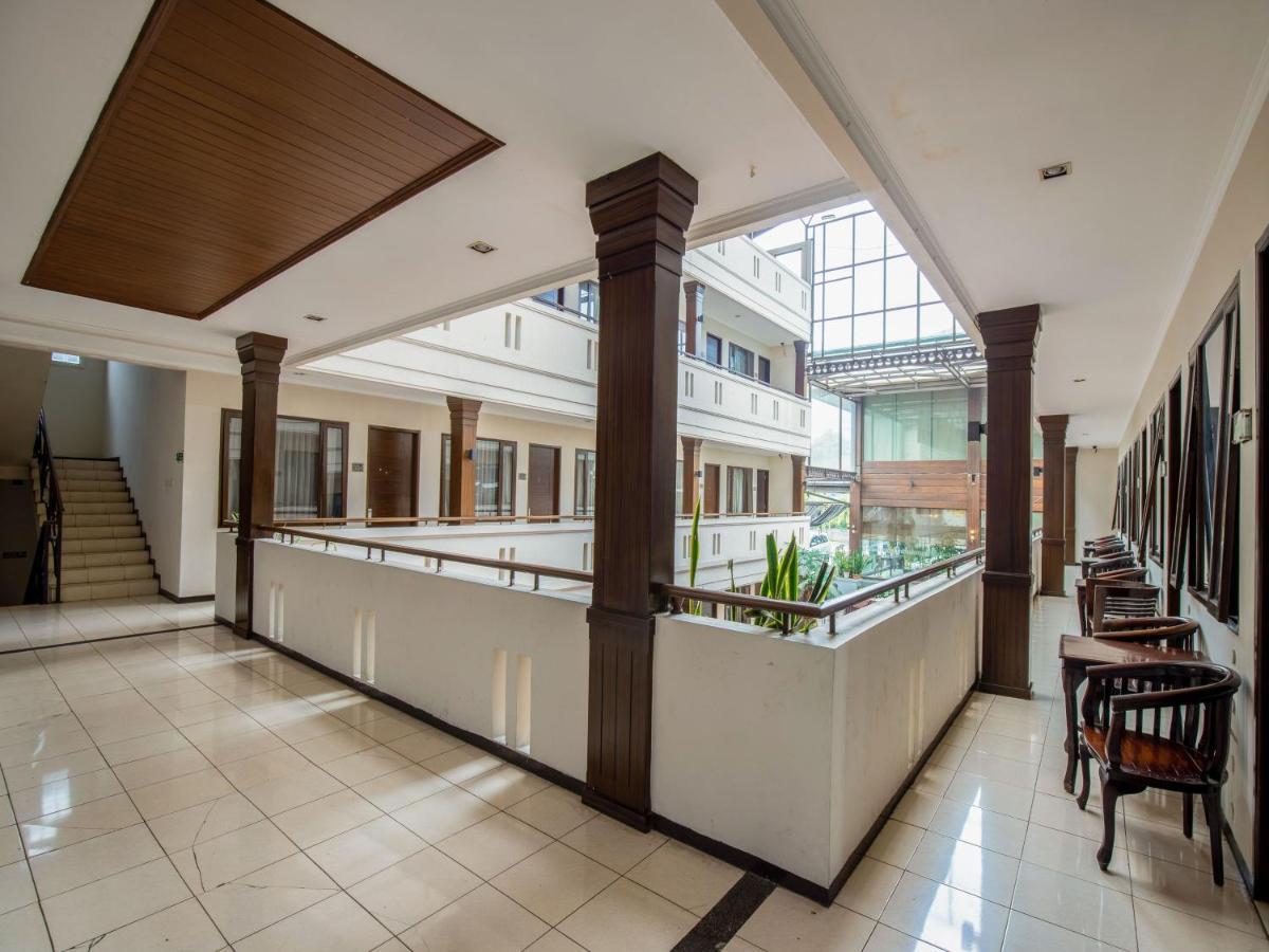 Takashimaya Hotel & Convention ليمبانغ المظهر الخارجي الصورة