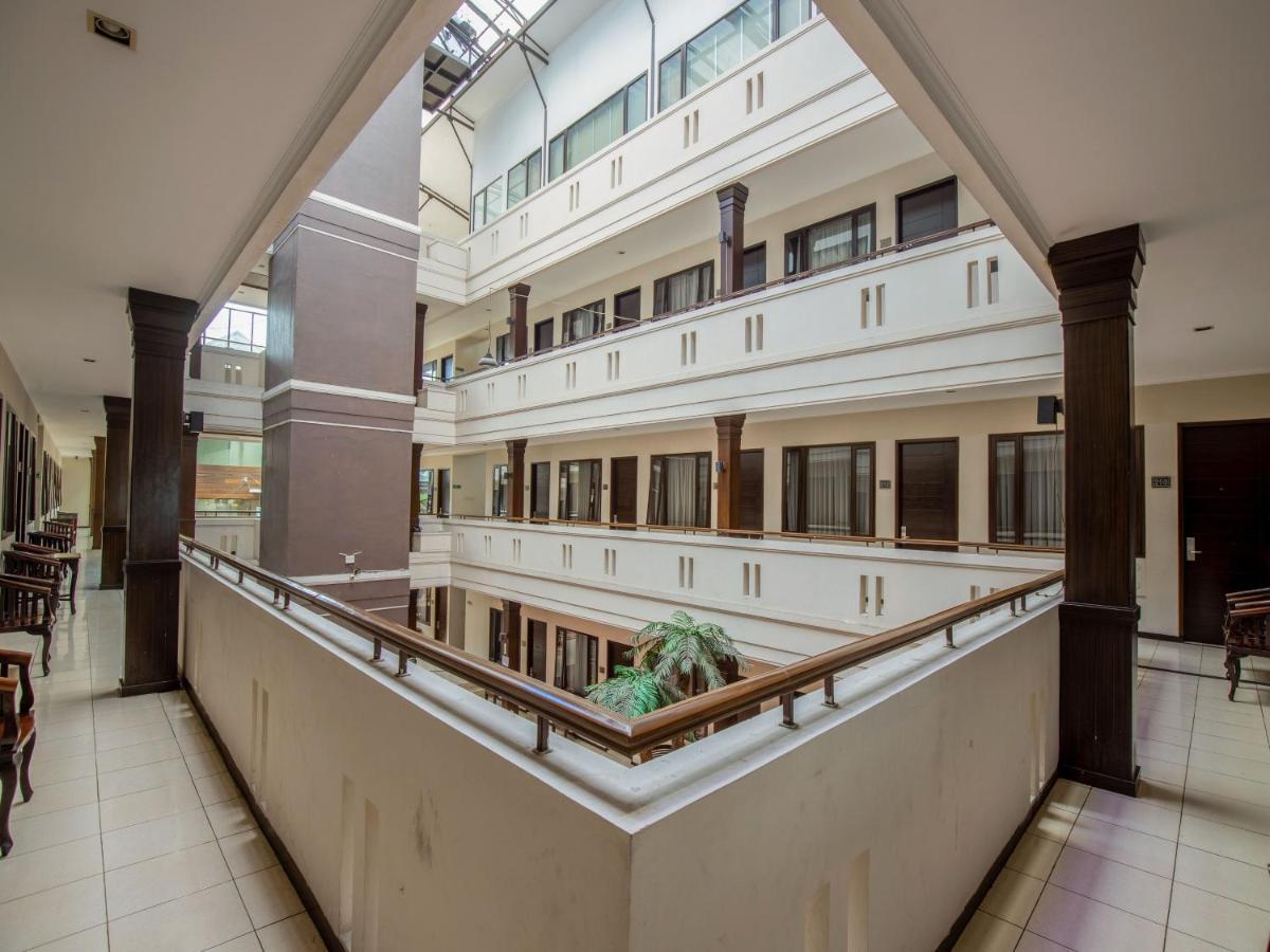 Takashimaya Hotel & Convention ليمبانغ المظهر الخارجي الصورة